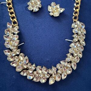Elegant Gold and Silver Floral Necklace Set